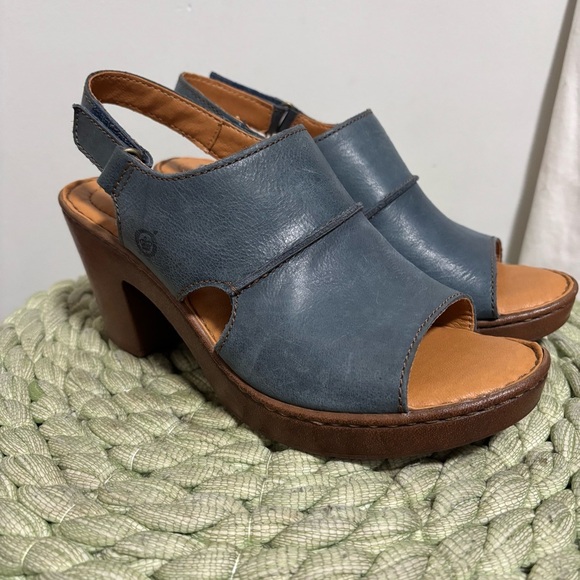 Born Wekiva Blue Leather Block Heel Slingback Dress Comfort Sandals NWT - Picture 2 of 8